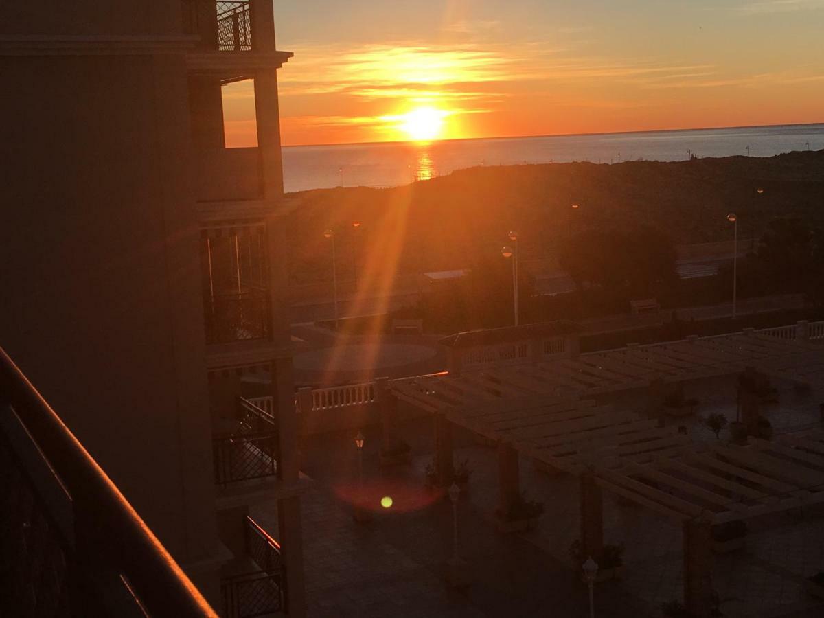Sea View Apartament La Mata  Bagian luar foto